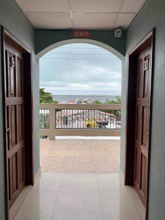 Coastal Bay Suite & Golf Cart Rental 산페드로 외부 사진