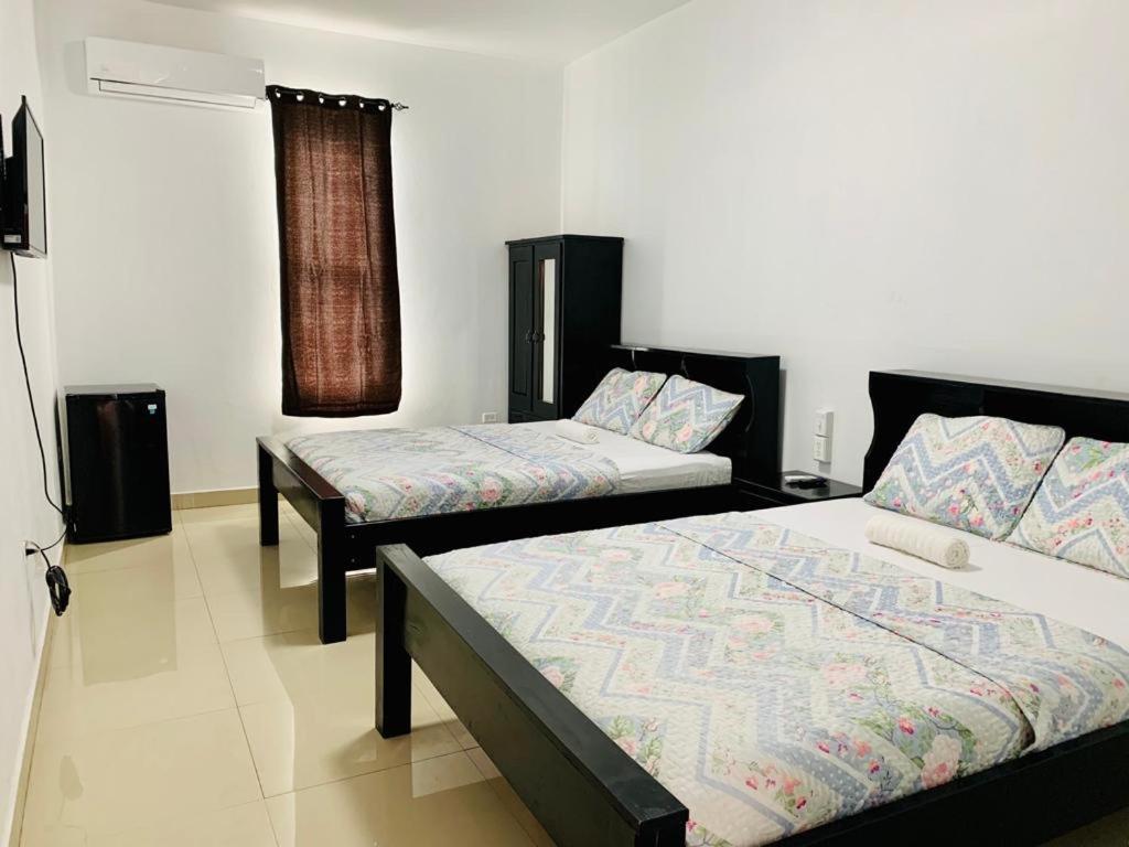 Coastal Bay Suite & Golf Cart Rental 산페드로 외부 사진