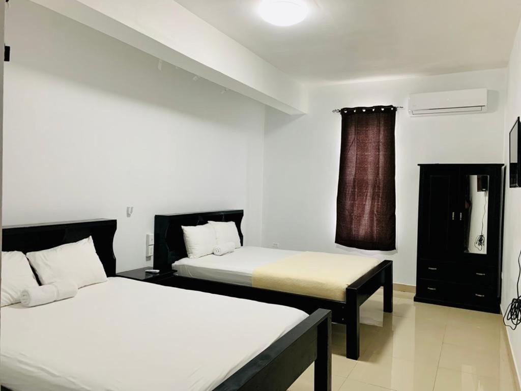 Coastal Bay Suite & Golf Cart Rental 산페드로 외부 사진